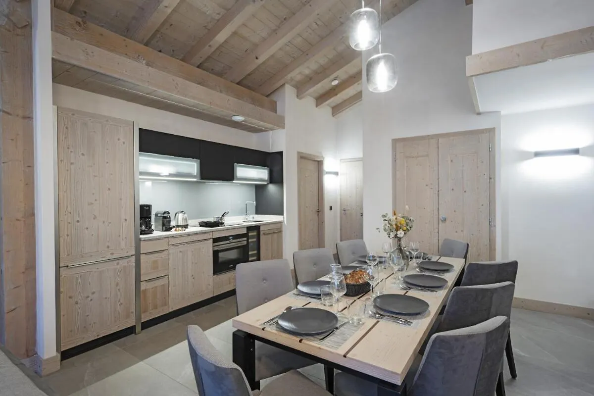 Les Chalets de Joy Le Grand-Bornand 5*,  France